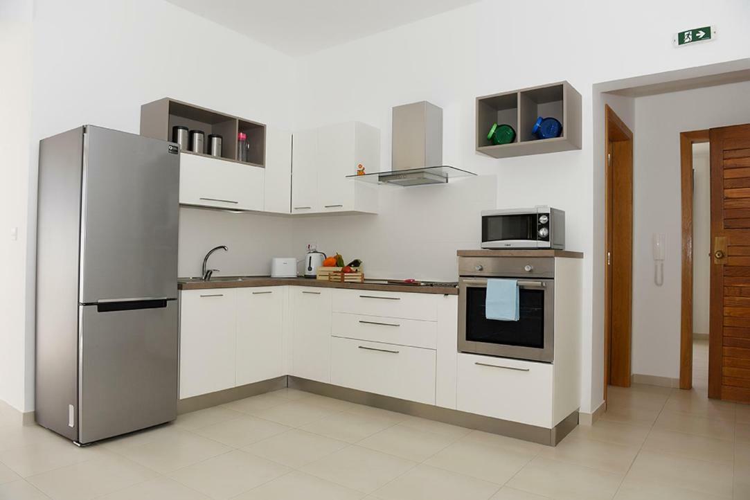 13 Village Apartments Mellieħa Buitenkant foto